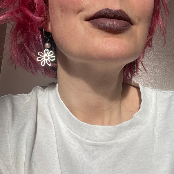 "Pearl Daisy" Earrings