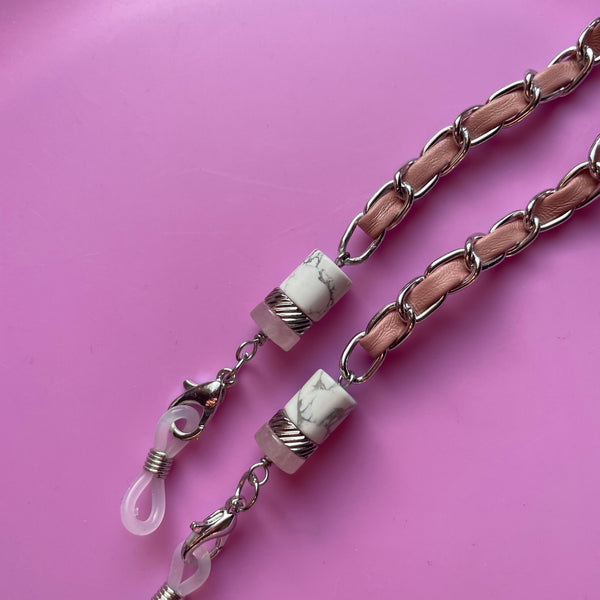 "Weave It To Me"  Mask and Glasses Chain (Pink Pretties)