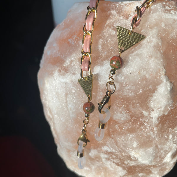 "Weave It To Me"  Mask and Glasses Chain (Pink Pretties)