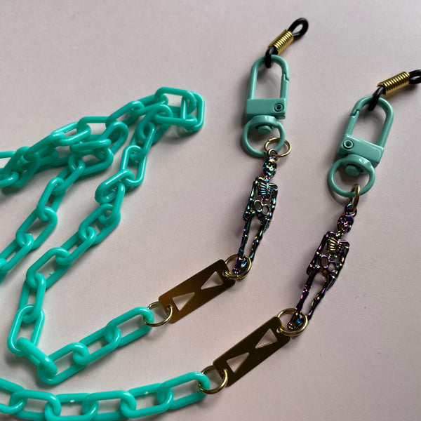 "Oily Boi" Mask and Glasses Chain