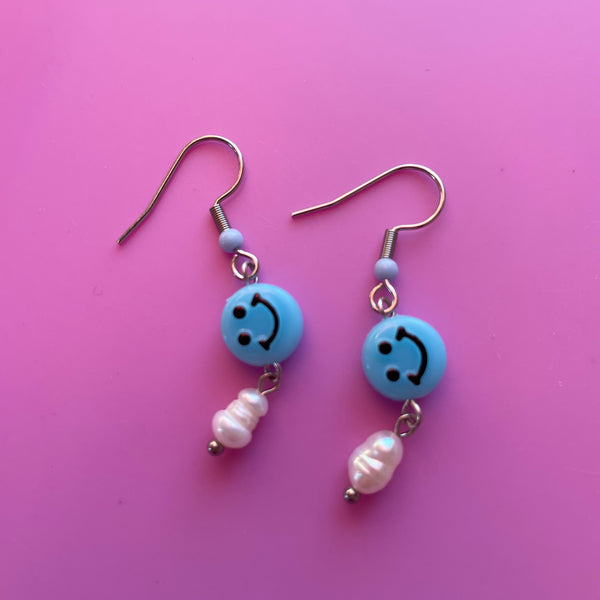 "Happy Pearl" Earrings