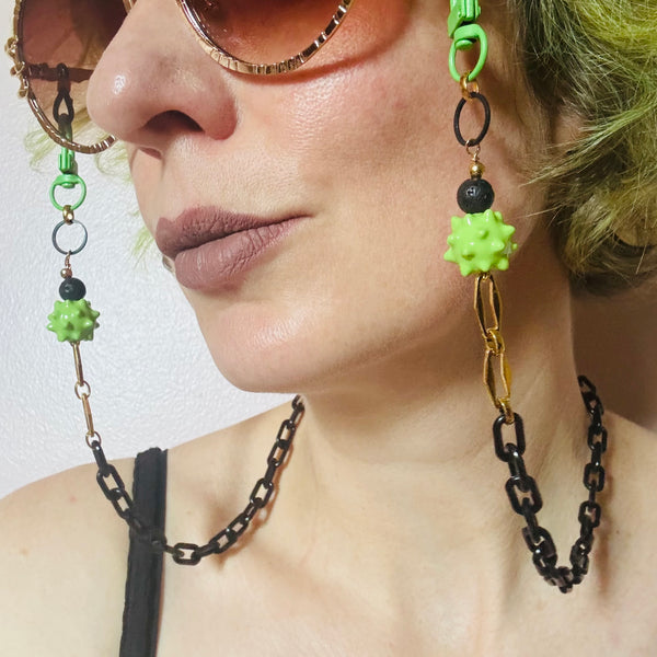 "Viral" Mask/Glasses Chain